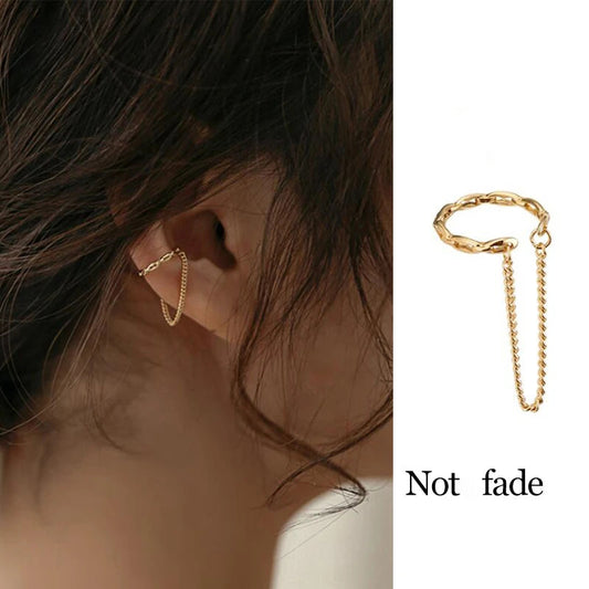 Minimalist No-Piercing Ear Cuff with Chain – Gold