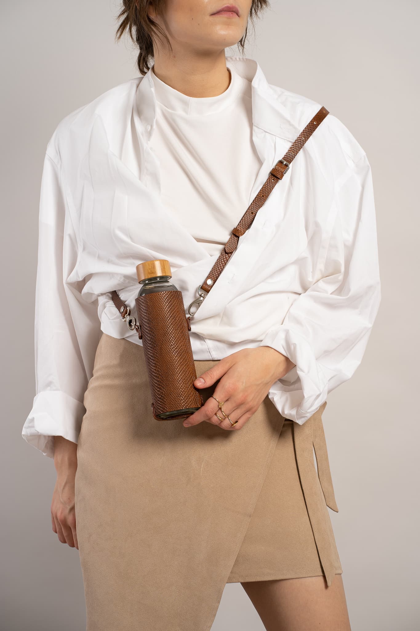 Leather & Glass Crossbody Water Bottle Set – 500 ml Eco-Chic Hydration